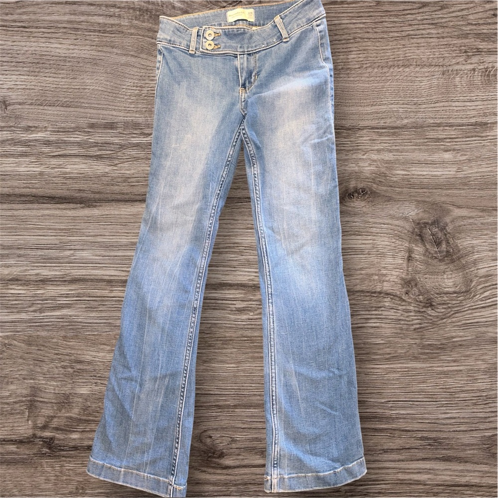 9/10 long Abercrombie kids flare jean
